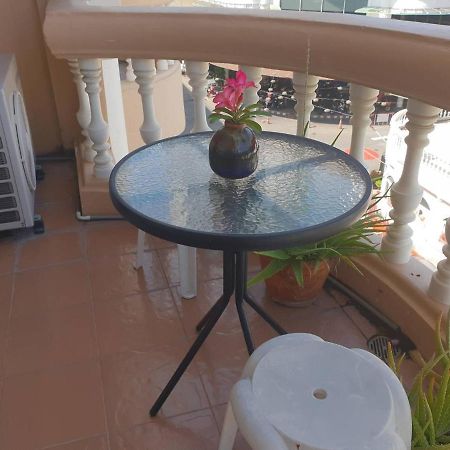 Indogee Apartments Pattaya Extérieur photo