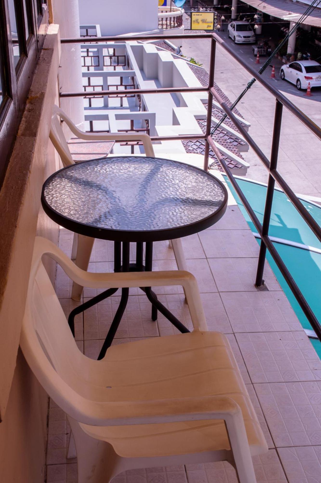 Indogee Apartments Pattaya Extérieur photo