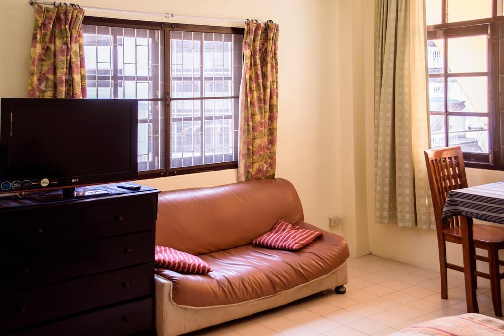 Indogee Apartments Pattaya Extérieur photo