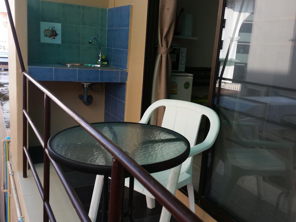 Indogee Apartments Pattaya Extérieur photo